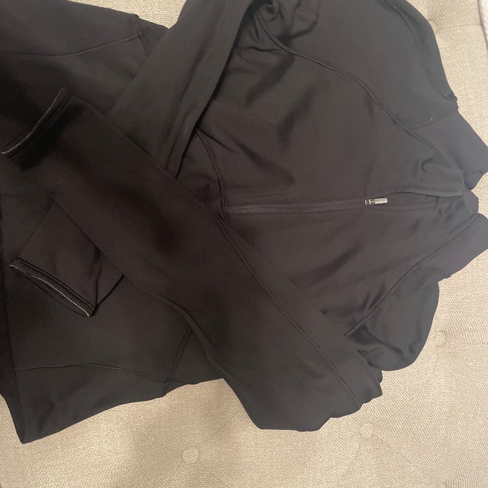 Lululemon crippled half zip